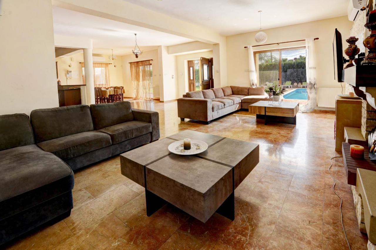 Villa Eva Ayia Napa Luaran gambar